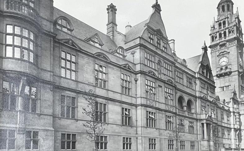 A black and white picture showing the Surrey Street side of Sheffield Town Hall with the picture taken shortly after the building opened in 1897.