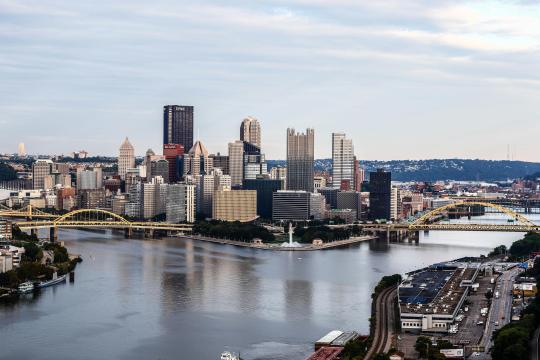 A view of the Pittsburgh skyline, with river, bridges and buildings 