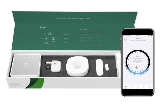 Howz Smart Home kit in a box: smart plug, motion sensor, door sensor and hub