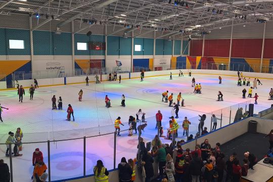 Kids ice skating at IceSheffield